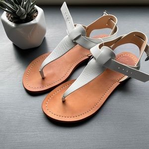 NWOT Vince Camuto Size 6.5 White Leather Sandals